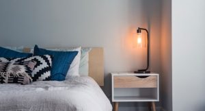 cvetove-materiali-i-teksturi-koito-promenyat-useshaneto-v-spalnoto-prostranstvo