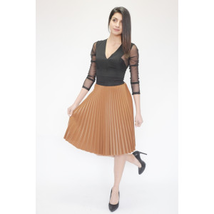 Стилна дамска плисирана пола