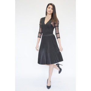 Стилна дамска плисирана пола