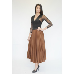 Стилна плисирана пола