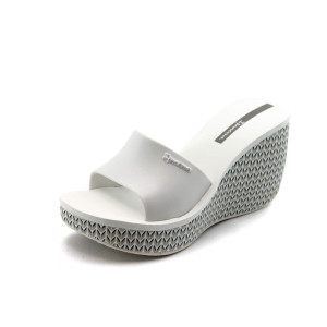 Дамски чехли бели с платформа Ipanema 81190 белиKP
