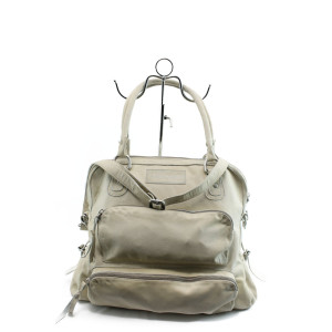 Дамска чанта бяла ИО 2 бяла с опушен ефектKP