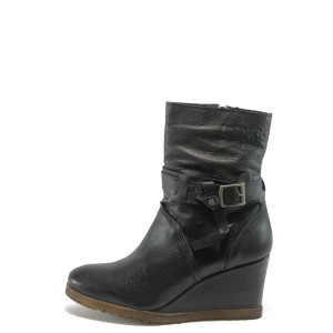 Дамски боти черни на платформа ИО 1216 черноKP
