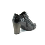 Черни дамски обувки с ток МИ 800-3591 черенKP