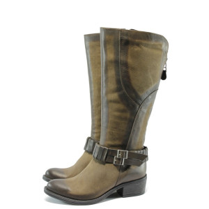 Кафяви дамски ботуши ИО 1424 кафяв опушенKP