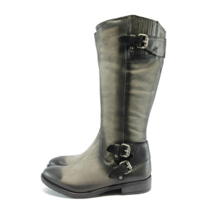 Сиви дамски ботуши равни ИО 1505 опушено сивKP