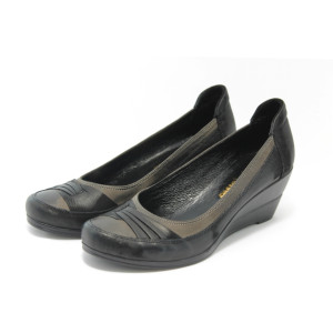 Дамски обувки на платформа черно-бежови МИ 301 черниKP