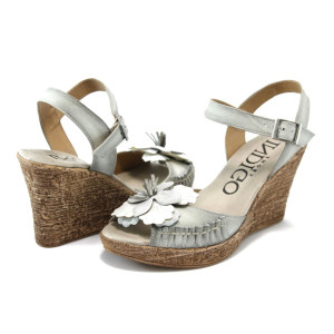 Дамски бели сандали на платформа ИО 1384 бялоKP