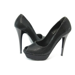 Дамски обувки на ток черни ДС 3390 черно с лак-точкиKP