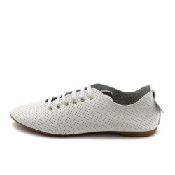 Бели дамски обувки спортни МИ 697 белиKP