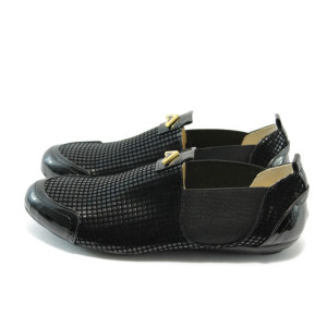 Черни дамски обувки спортни МИ 01 черно точкиKP