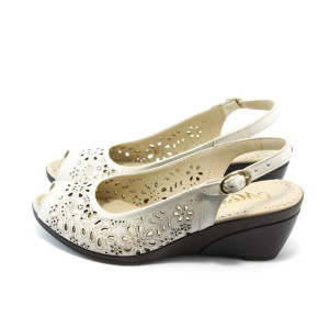 Дамски сандали бежови с платформа МИ 116-08-73 бежоваKP