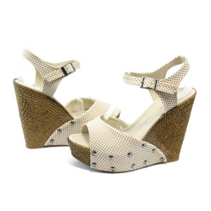 Дамски сандали бежови с платформа МИ 150-1949 бежовиKP