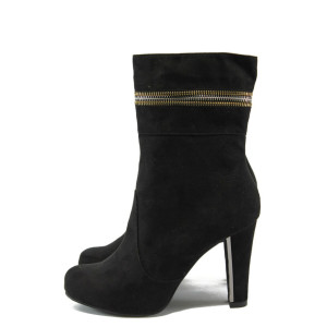 Дамски боти черни велурени с ток Tamaris 1-25086-33 черен велурKP