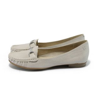 Бежови дамски мокасини от естествена кожа Caprice 9-24205-24 св.бежовKP