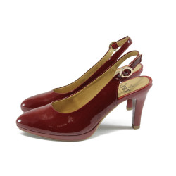 Червени лачени обувки с отворена пета Caprice 9-29604-24 бордоKP