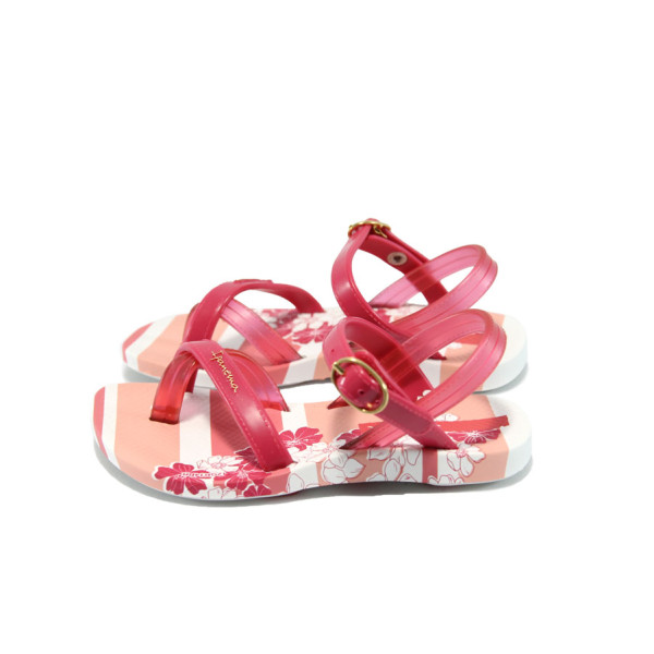 Розови детски сандали с лепенки