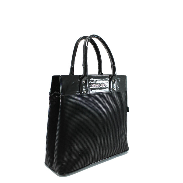 Черна елегантна дамска чанта с лачени елементи СБ 1122 черна с точкиKP