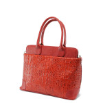 Червена дамска чанта с крокодилски шарки