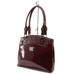Винена дамска чанта, лачена еко кожа - стил и комфорт в ежедневието N 10007722