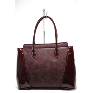 Винена дамска чанта, лачена еко кожа - удобство и стил за вашето ежедневие N 10007821