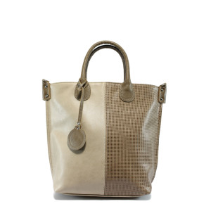 Бежова дамска чанта 