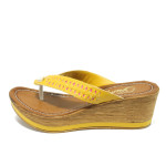 Жълти дамски чехли с платформа