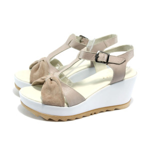 Велурени дамски сандали с платформа от естествена кожа