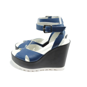 Сини дамски сандали с висока платформа, естествена кожа