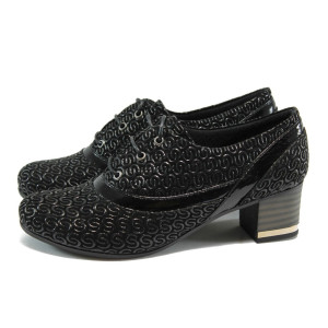 Анатомични черни дамски обувки с връзки от естествена кожа