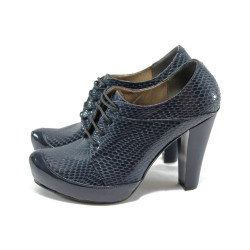 Сини змийски дамски обувки с висок ток