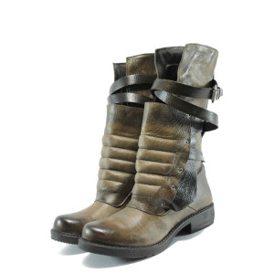 Асиметрични кафяви дамски ботуши от естествена кожа