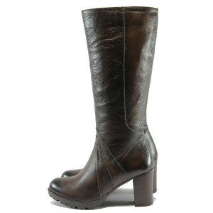 Кафяви дамски ботуши от естествена кожа