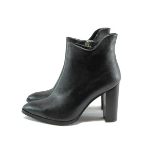 Черни дамски боти, здрава еко-кожа - елегантни обувки за есента и зимата N 10007440