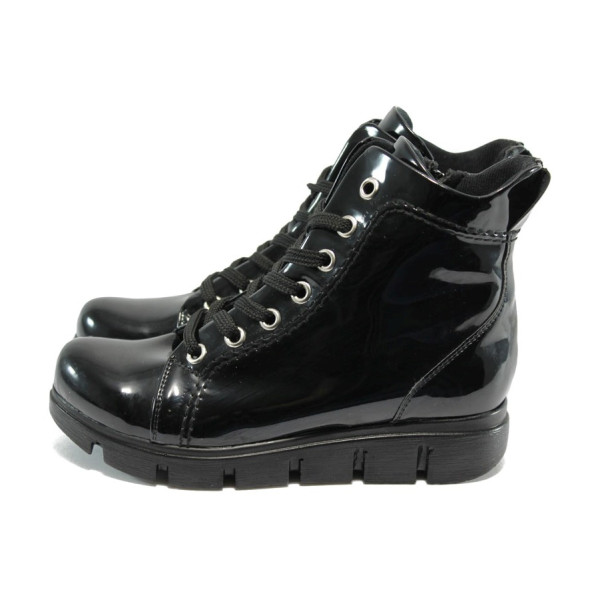 Черни дамски боти, лачена еко кожа - всекидневни обувки за есента и зимата N 10007547