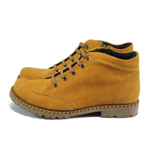 Жълти дамски боти, естествен набук - всекидневни обувки за есента и зимата N 10007582