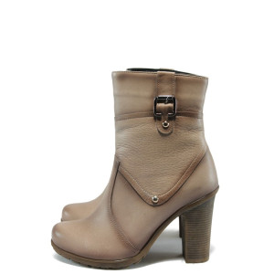 Бежови дамски боти, естествена кожа - всекидневни обувки за есента и зимата N 10007594