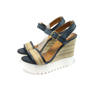 Сини дамски сандали с висока платформа