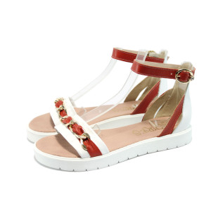 Бели равни сандали - естествена кожа