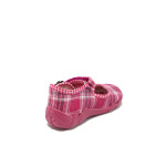 Розови бебешки пантофки с лепенки