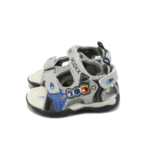 Бебешки сандали с лепенки, анатомични