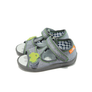 Анатомични сиви бебешки сандали
