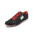 Черни спортни мъжки обувки с червени връзки
