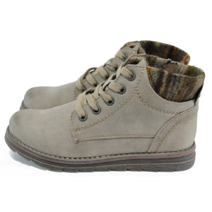 Бежови юношески боти Marco Tozzi