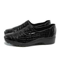 Черни лачени дамски обувки от естествена кожа