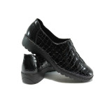 Черни лачени дамски обувки от естествена кожа