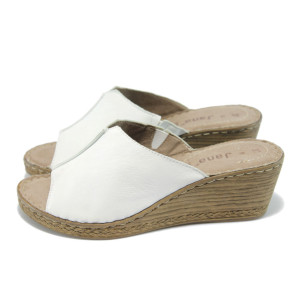 Бели дамски чехли с платформа Jana 8-27210-24 бялKP