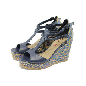 Сини дамски сандали с мемори пяна, на висока платформа S.Oliver 5-28319-24 синKP