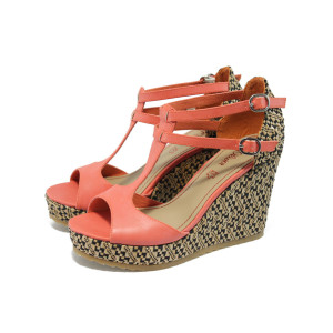 Дамски сандали с мемори пяна, на висока платформа S.Oliver 5-28319-24 коралKP