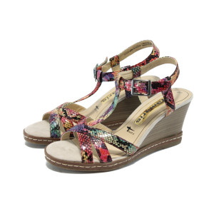 Цветни дамски сандали с платформа